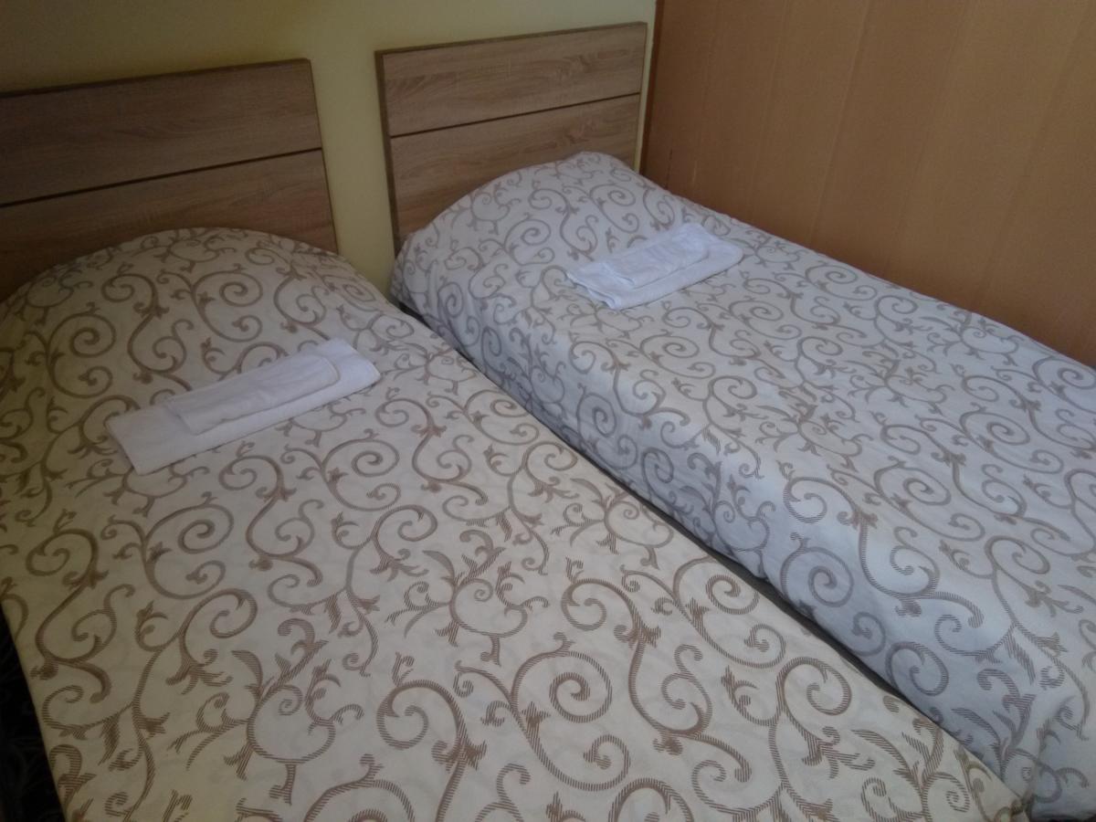 Gem Hostel エレバン エクステリア 写真